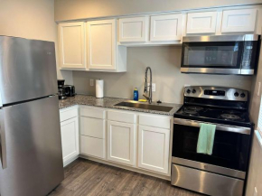 Carter #1 Two bedroom unit near Xavier Downtown
